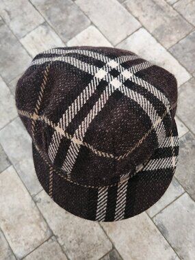 Burberry Nova-Check Newsboy-style Cap, Authentic